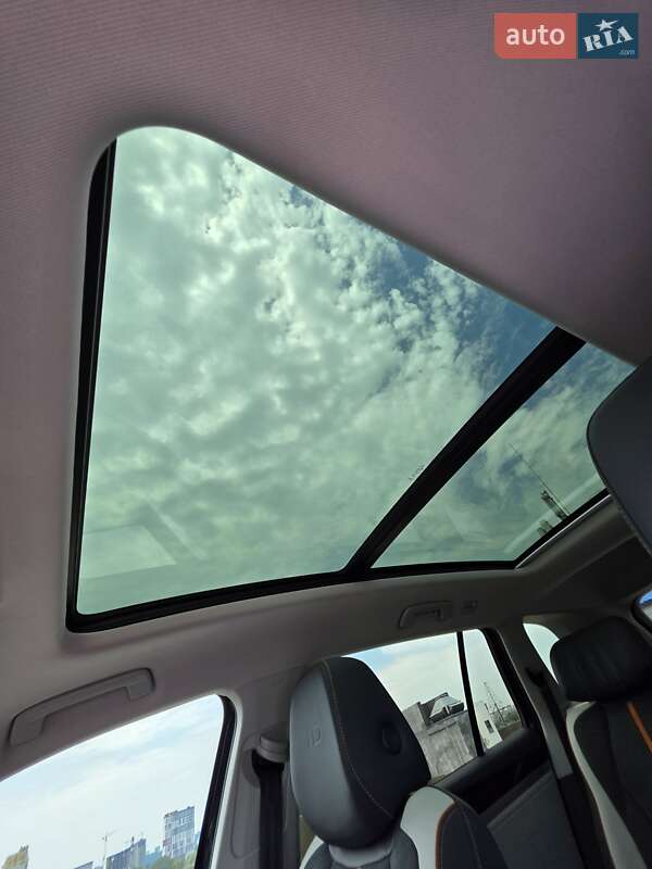 Внедорожник / Кроссовер Volkswagen ID.6 Crozz 2022 в Киеве