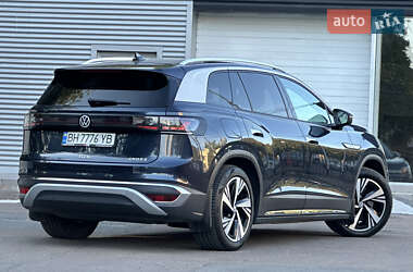 Внедорожник / Кроссовер Volkswagen ID.6 Crozz 2021 в 