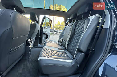 Внедорожник / Кроссовер Volkswagen ID.6 Crozz 2021 в 