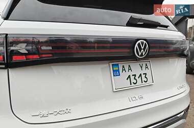Внедорожник / Кроссовер Volkswagen ID.6 Crozz 2021 в 