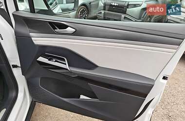 Внедорожник / Кроссовер Volkswagen ID.6 Crozz 2021 в 