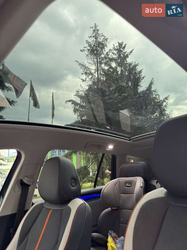 Внедорожник / Кроссовер Volkswagen ID.6 Crozz 2022 в Киеве фото 3 Внедорожник / Кроссовер Volkswagen ID.6 Crozz 2022 в Киеве