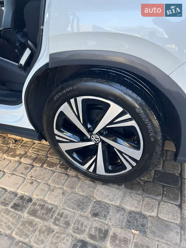 Внедорожник / Кроссовер Volkswagen ID.6 Crozz 2023 в Одессе