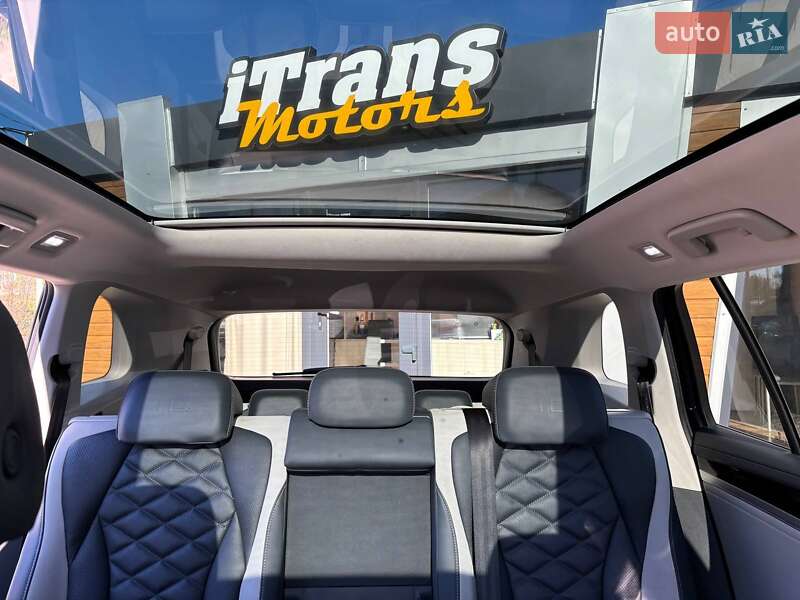 Позашляховик / Кросовер Volkswagen ID.6 Crozz 2023 в Стрию