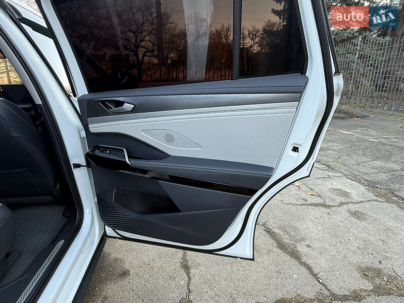 Внедорожник / Кроссовер Volkswagen ID.6 Crozz 2022 в Одессе