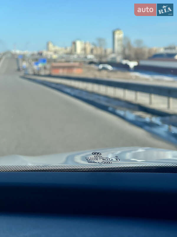 Внедорожник / Кроссовер Volkswagen ID.6 Crozz 2023 в Киеве