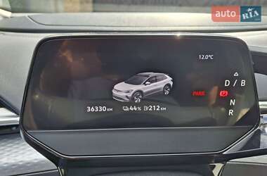 Позашляховик / Кросовер Volkswagen ID.6 X 2021 в 