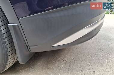 Позашляховик / Кросовер Volkswagen ID.6 X 2021 в 