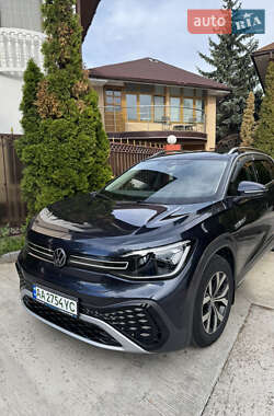 Внедорожник / Кроссовер Volkswagen ID.6 2022 в 