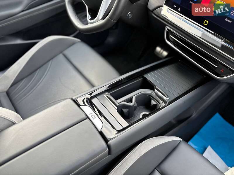 Лифтбек Volkswagen ID.7 2024 в Стрые