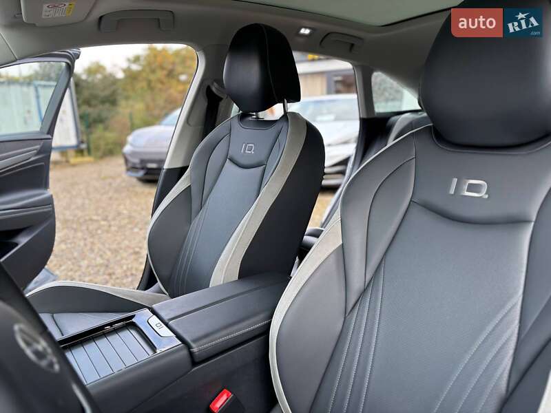 Лифтбек Volkswagen ID.7 2024 в Стрые