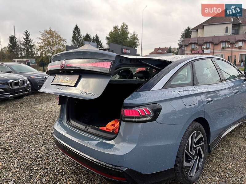 Лифтбек Volkswagen ID.7 2024 в Стрые