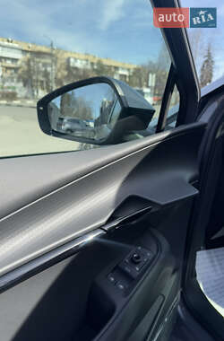 Позашляховик / Кросовер Volkswagen ID. UNYX 2024 в 