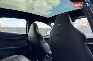 Позашляховик / Кросовер Volkswagen ID. UNYX 2025 в 
