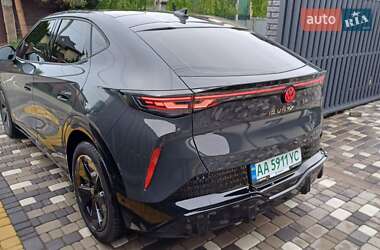 Позашляховик / Кросовер Volkswagen ID. UNYX 2024 в 