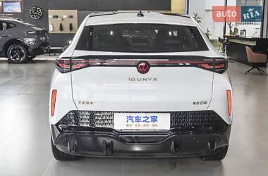Позашляховик / Кросовер Volkswagen ID. UNYX 2025 в 
