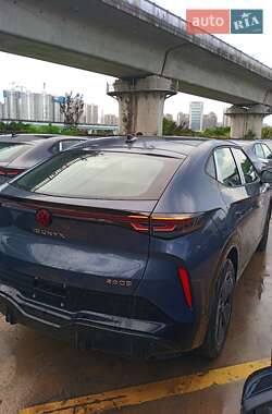 Внедорожник / Кроссовер Volkswagen ID. UNYX 2025 в 