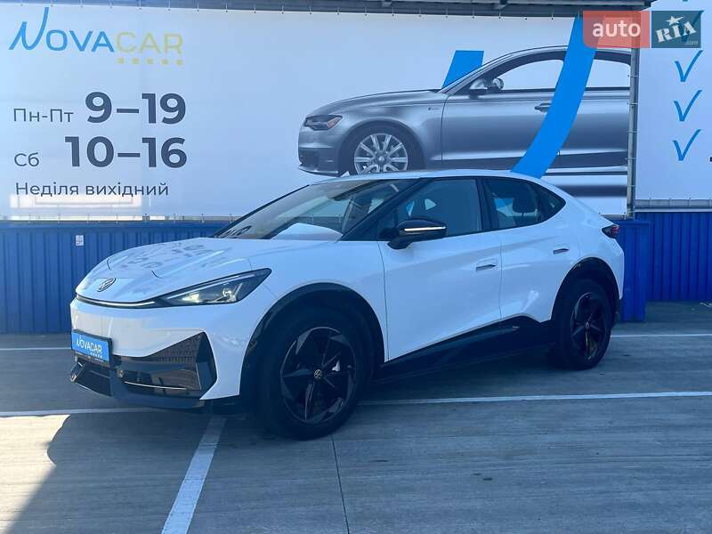 Volkswagen ID. UNYX 2025