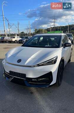 Внедорожник / Кроссовер Volkswagen ID. UNYX 2024 в Киеве