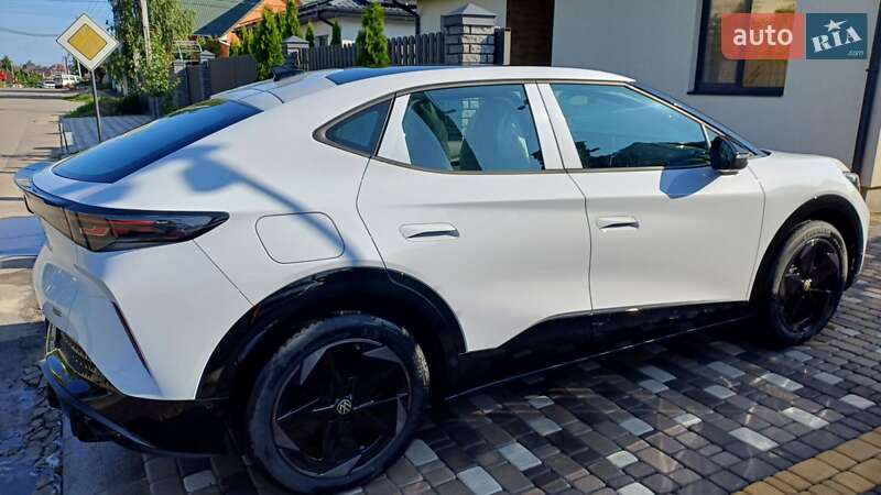 Внедорожник / Кроссовер Volkswagen ID. UNYX 2024 в Киеве