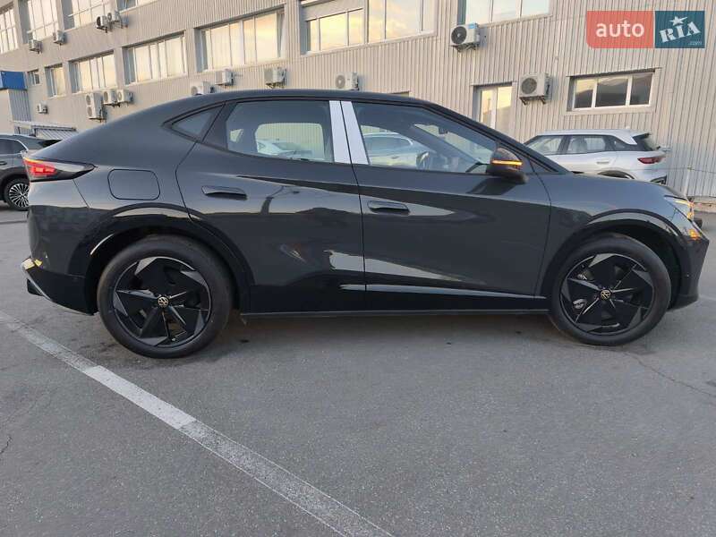 Внедорожник / Кроссовер Volkswagen ID. UNYX 2024 в Киеве