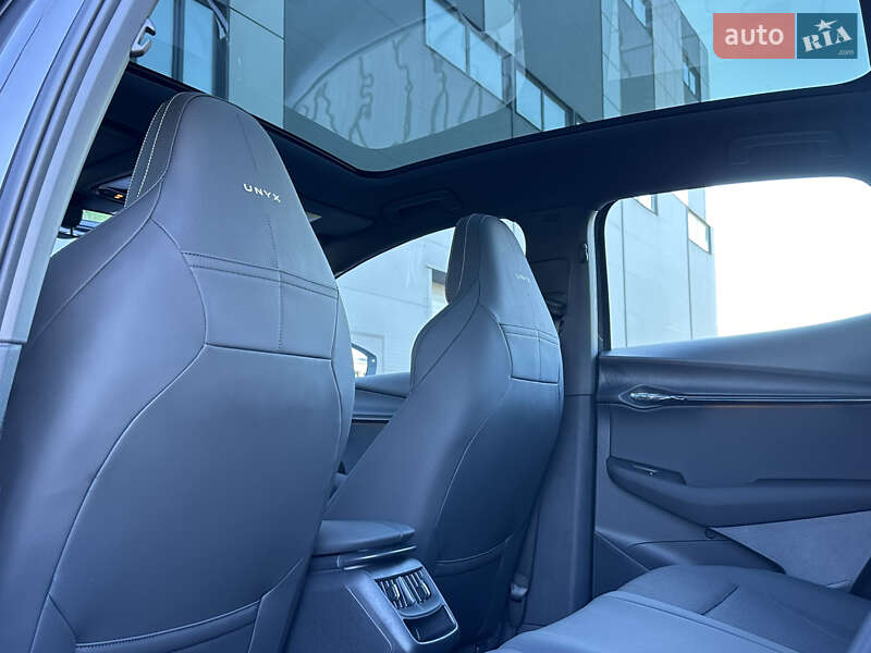 Внедорожник / Кроссовер Volkswagen ID. UNYX 2024 в Черновцах