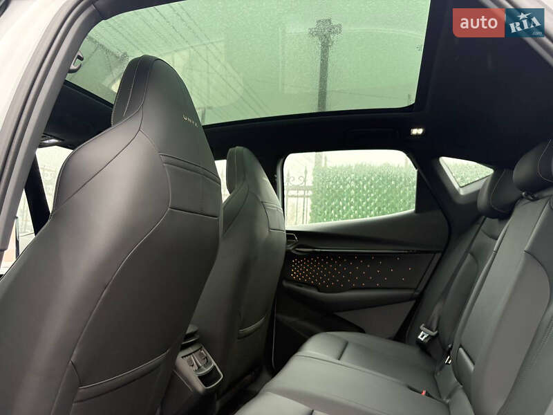 Внедорожник / Кроссовер Volkswagen ID. UNYX 2024 в Киеве