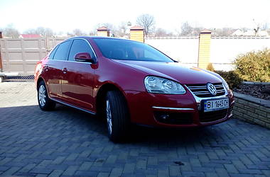 Седан Volkswagen Jetta 2006 в Полтаве