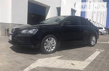 Седан Volkswagen Jetta 2015 в Львове