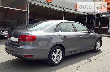 Седан Volkswagen Jetta 2014 в Киеве