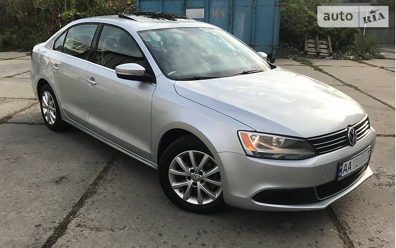 Седан Volkswagen Jetta 2013 в Києві