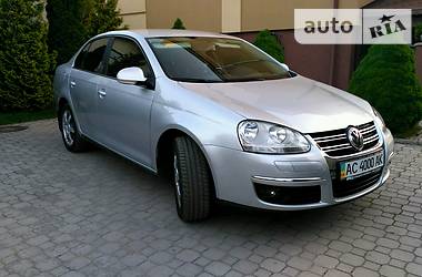 Седан Volkswagen Jetta 2007 в Луцке