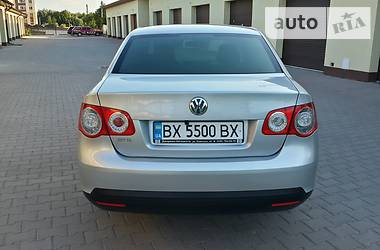 Седан Volkswagen Jetta 2006 в Хмельницком