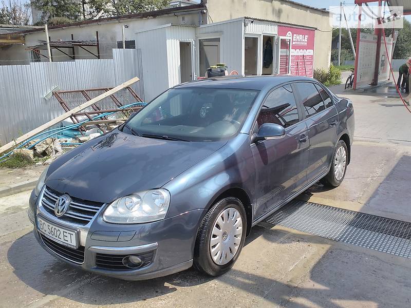 Седан Volkswagen Jetta 2007 в Стрые