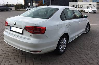 Седан Volkswagen Jetta 2015 в Мариуполе