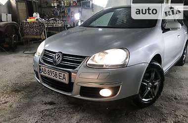 Седан Volkswagen Jetta 2006 в Могилев-Подольске