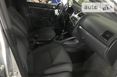 Седан Volkswagen Jetta 2006 в Могилев-Подольске