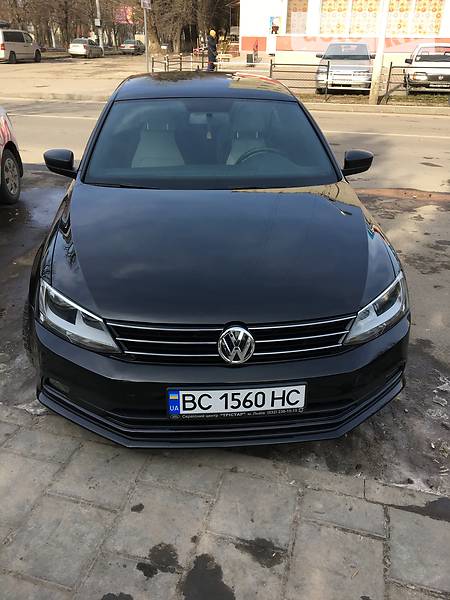 Седан Volkswagen Jetta 2016 в Львові