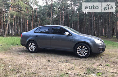 Седан Volkswagen Jetta 2008 в 