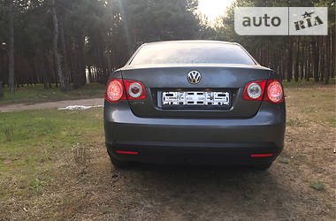 Седан Volkswagen Jetta 2008 в 
