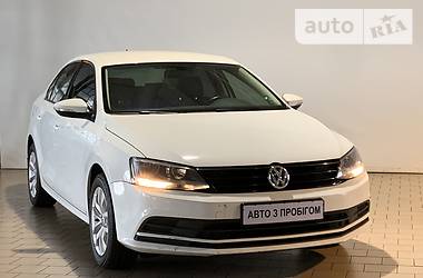 Седан Volkswagen Jetta 2016 в 