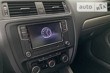 Седан Volkswagen Jetta 2016 в 
