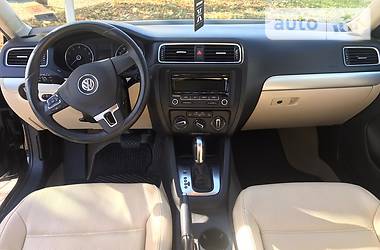 Седан Volkswagen Jetta 2012 в Дніпрі