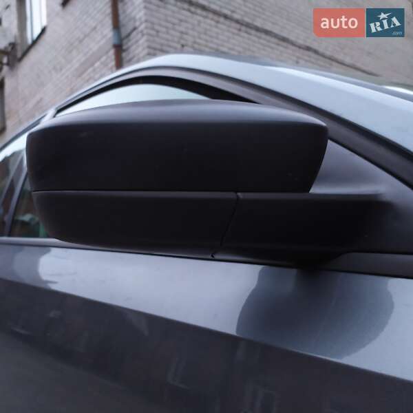 Седан Volkswagen Jetta 2014 в Запоріжжі