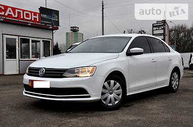 Седан Volkswagen Jetta 2017 в 