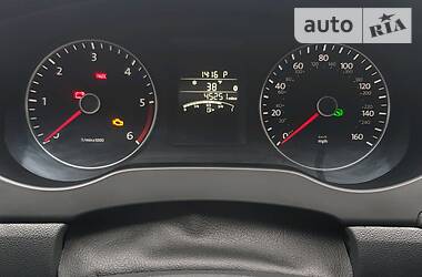 Седан Volkswagen Jetta 2014 в 