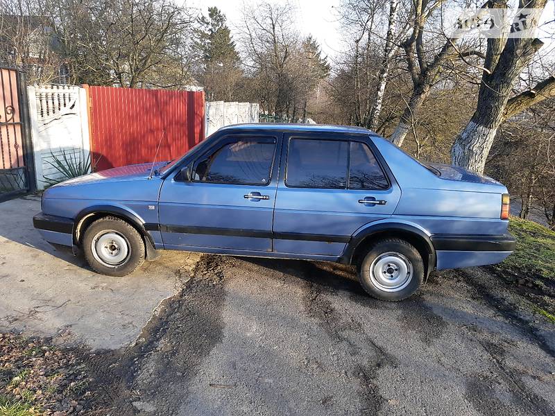 Седан Volkswagen Jetta 1989 в Рівному