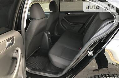 Седан Volkswagen Jetta 2016 в 