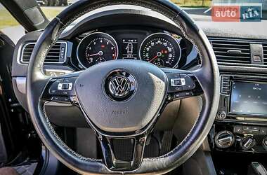 Седан Volkswagen Jetta 2016 в Николаеве