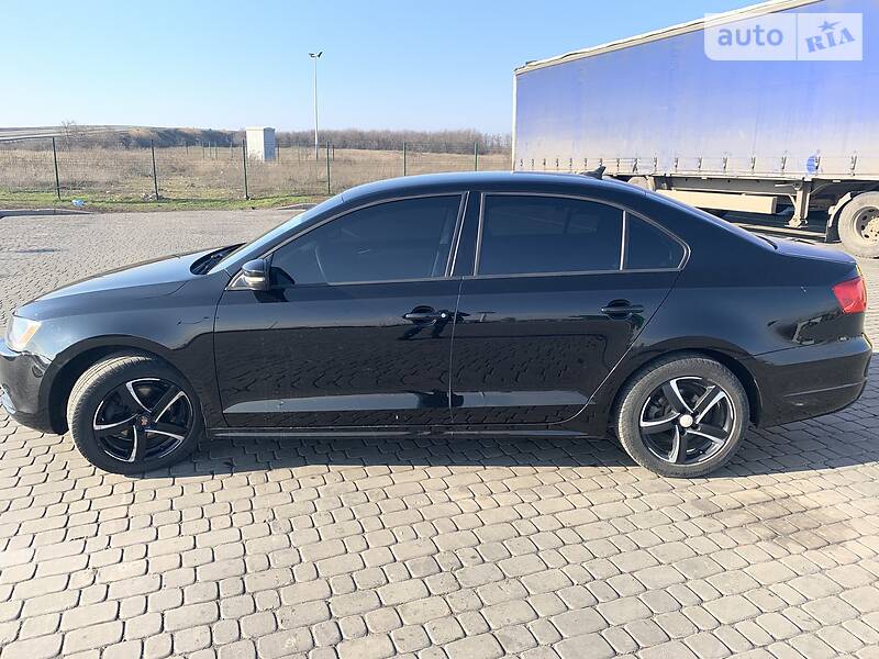 Седан Volkswagen Jetta 2013 в Павлограді